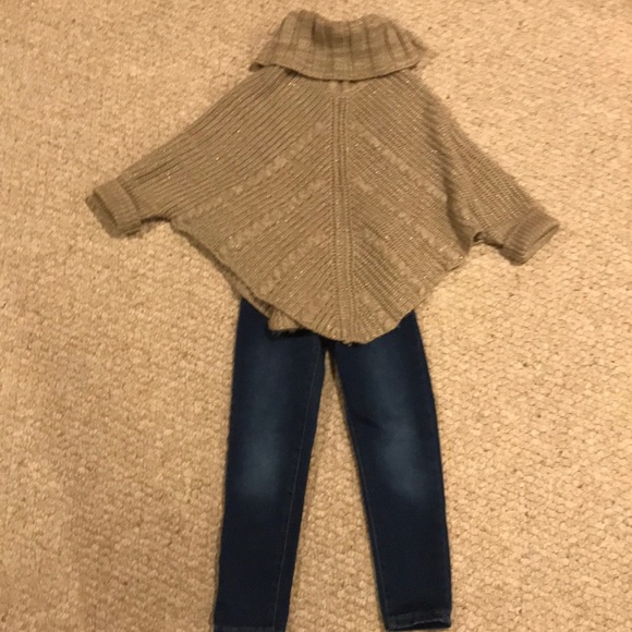 Girls sweater outfit with Jeggings - Picture 1 of 14